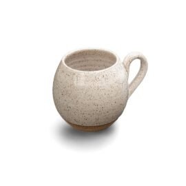 Caneca Esmo Off-White em Cerâmica Artesanal.