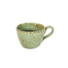 Xícara de café longo em cerâmica na cor Pistache da Esmo. O topo esmaltado e brilhante apresenta um tom verde claro com pontilhados naturais escuros, enquanto a base revela a argila tabaco em seu estado cru e rústico.