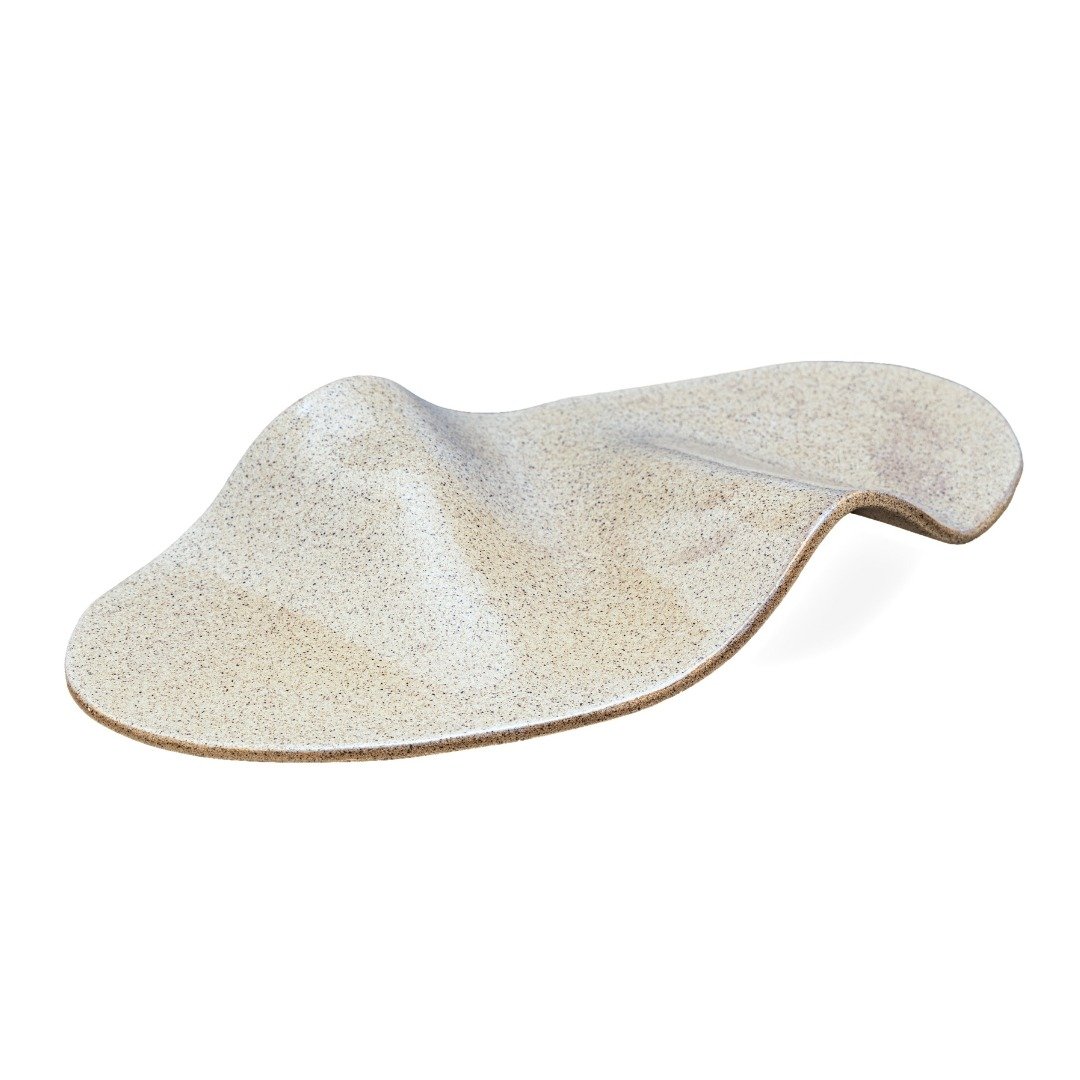 Tábua Orgânica Off-White em Cerâmica | Esmo