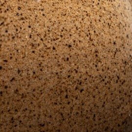 Cor e Acabamento Mascavo das cerâmicas artesanais da Esmo Cerâmica.